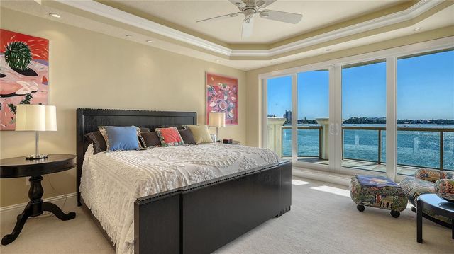 464 GOLDEN GATE POINT 304, Sarasota, FL 34236