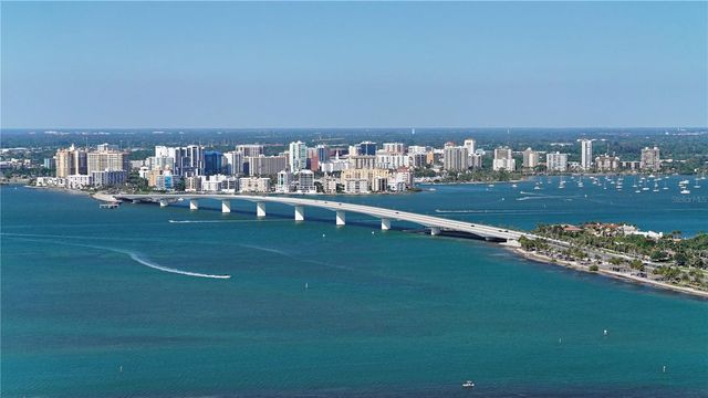 464 GOLDEN GATE POINT 304, Sarasota, FL 34236