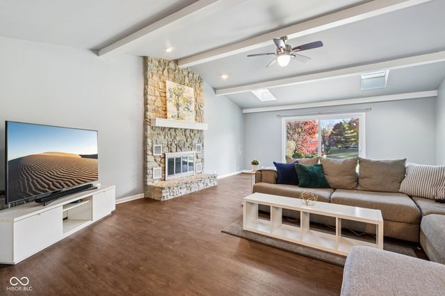 7937 Castle Lake Road, Indianapolis, IN 46256