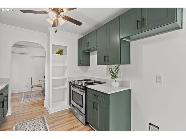 1346 Nw COUCH St, Camas, WA 98607