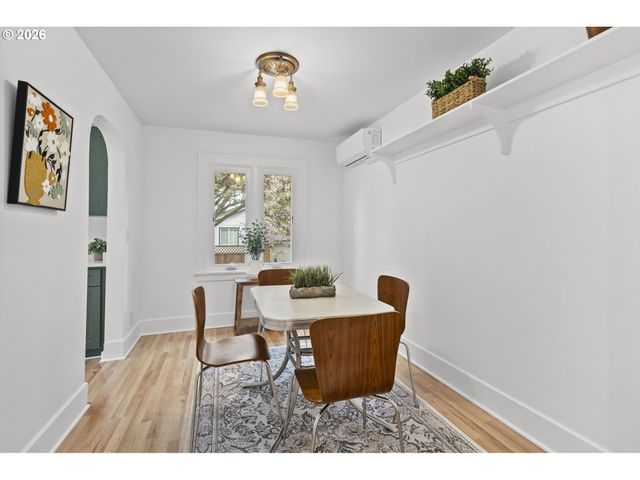 1346 Nw COUCH St, Camas, WA 98607