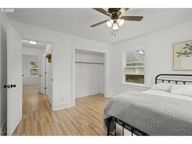 1346 Nw COUCH St, Camas, WA 98607