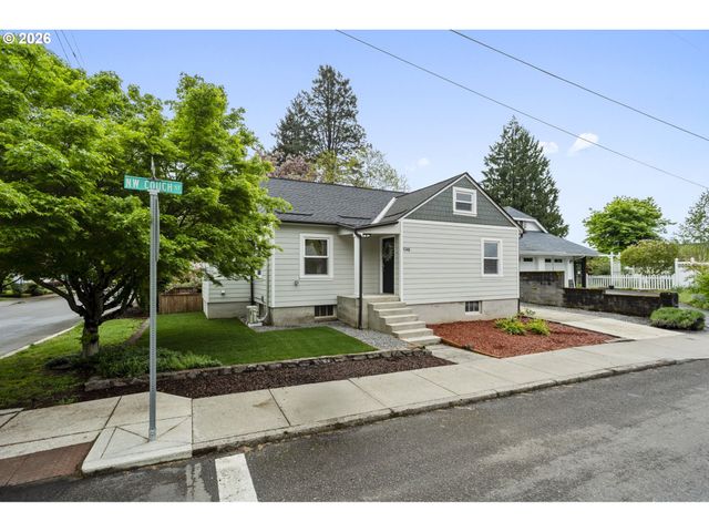 1346 Nw COUCH St, Camas, WA 98607