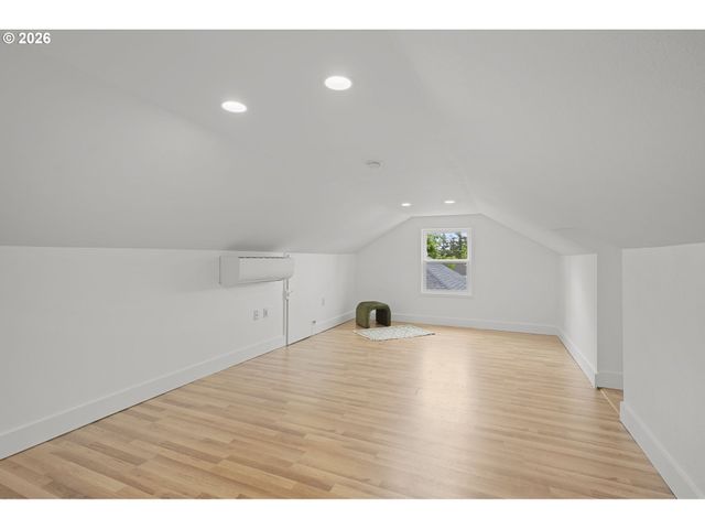 1346 Nw COUCH St, Camas, WA 98607