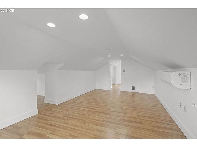 1346 Nw COUCH St, Camas, WA 98607