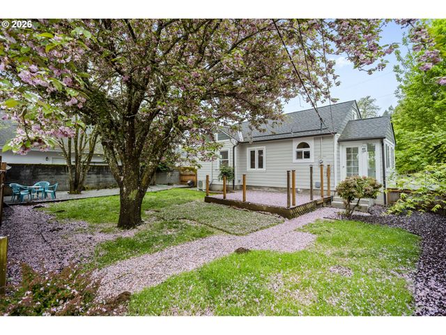 1346 Nw COUCH St, Camas, WA 98607