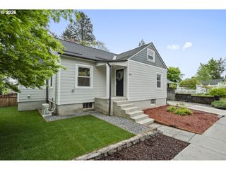 1346 Nw COUCH St, Camas, WA 98607