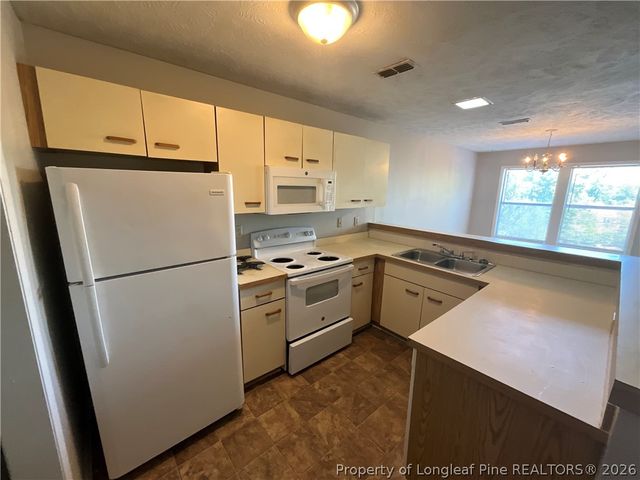 1014-5 Brookhollow Drive, Fayetteville, NC 28314