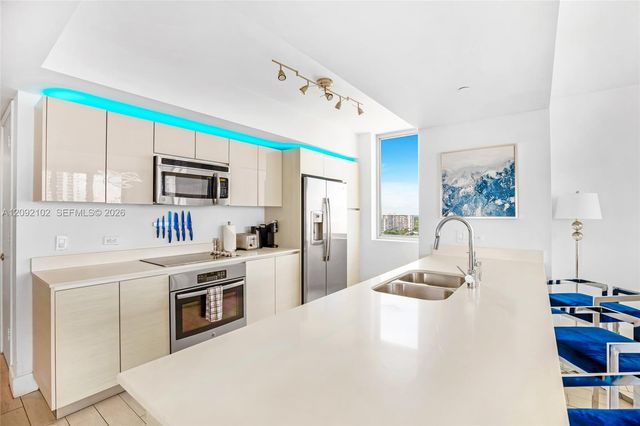 2600 E Hallandale Beach Boulevard T2102, Hallandale Beach, FL 33009