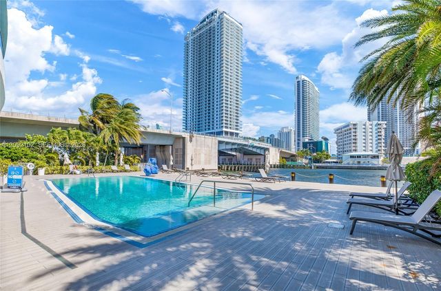 2600 E Hallandale Beach Boulevard T2102, Hallandale Beach, FL 33009