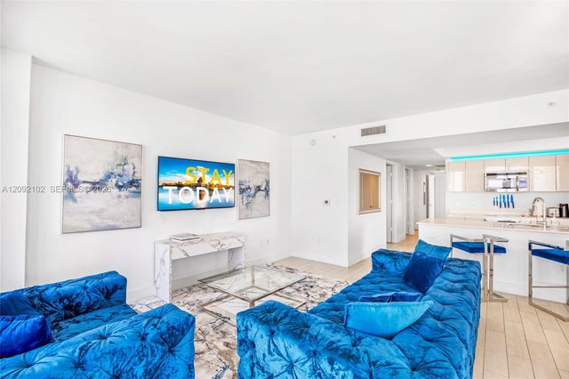 2600 E Hallandale Beach Boulevard T2102, Hallandale Beach, FL 33009