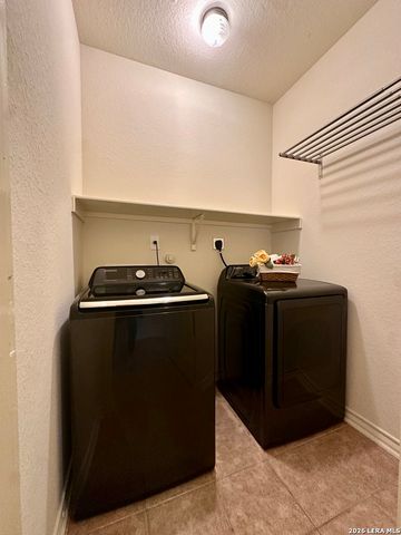 10226 HOMBURG RNCH, Helotes, TX 78023