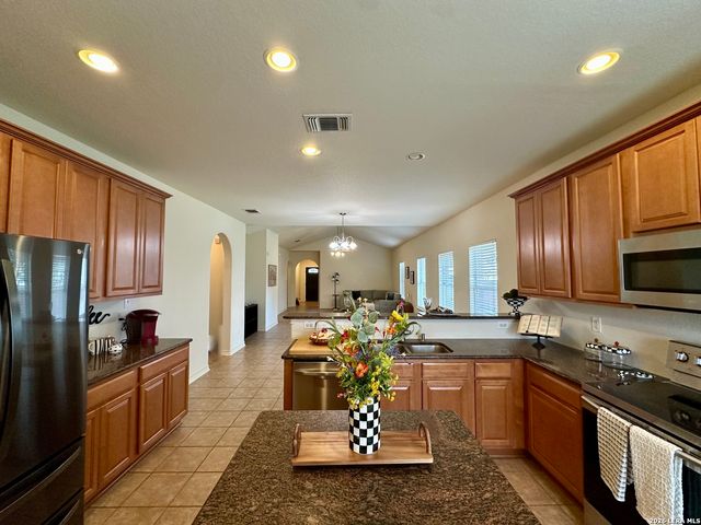 10226 HOMBURG RNCH, Helotes, TX 78023