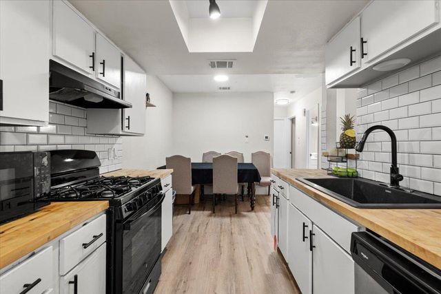 5104 Acorn CV, Austin, TX 78744