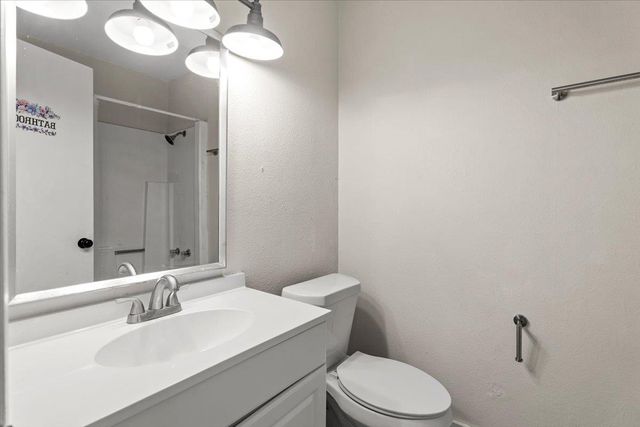 5104 Acorn CV, Austin, TX 78744