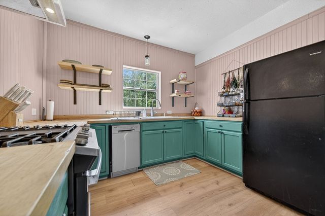 4280 County Road 3703, Athens, TX 75752