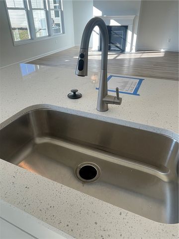 33 Halsey Street, Central, SC 29630