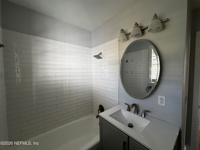 1795 BARTRAM Circle W, Jacksonville, FL 32207