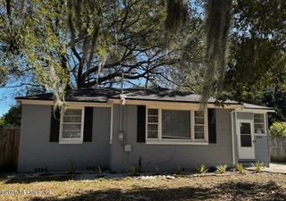 1795 BARTRAM Circle W, Jacksonville, FL 32207