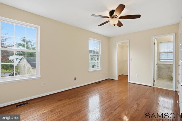 13505 COATES LN, Herndon, VA 20171