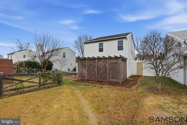 13505 COATES LN, Herndon, VA 20171