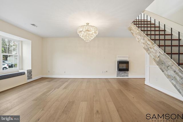 13505 COATES LN, Herndon, VA 20171