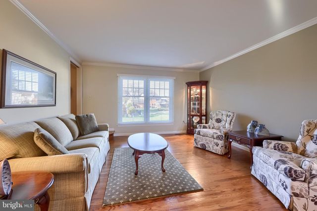 2 MILL RIDGE CT, Lancaster, PA 17601