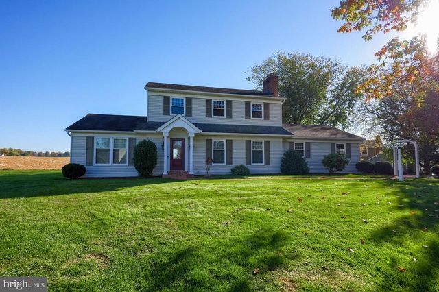 2 MILL RIDGE CT, Lancaster, PA 17601