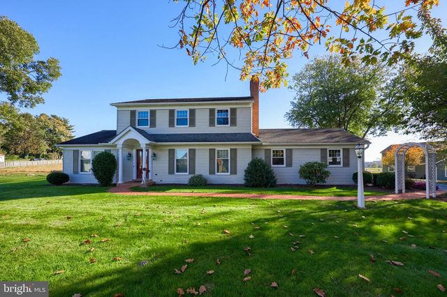 2 MILL RIDGE CT, Lancaster, PA 17601