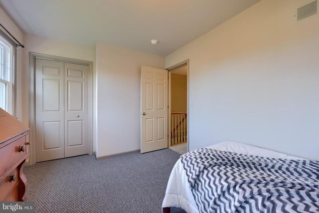 2 MILL RIDGE CT, Lancaster, PA 17601