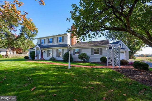 2 MILL RIDGE CT, Lancaster, PA 17601