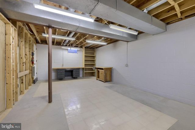 2 MILL RIDGE CT, Lancaster, PA 17601