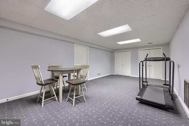 2 MILL RIDGE CT, Lancaster, PA 17601