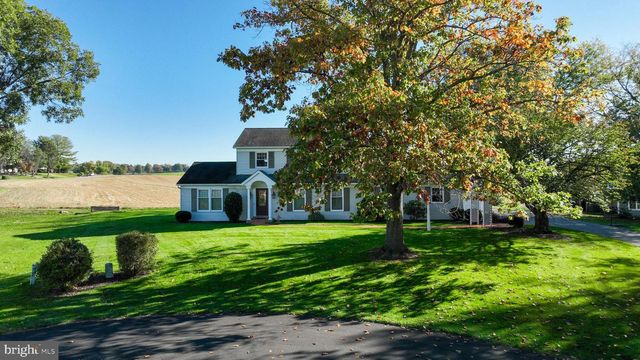 2 MILL RIDGE CT, Lancaster, PA 17601