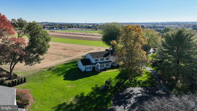 2 MILL RIDGE CT, Lancaster, PA 17601