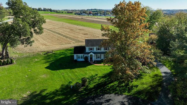 2 MILL RIDGE CT, Lancaster, PA 17601