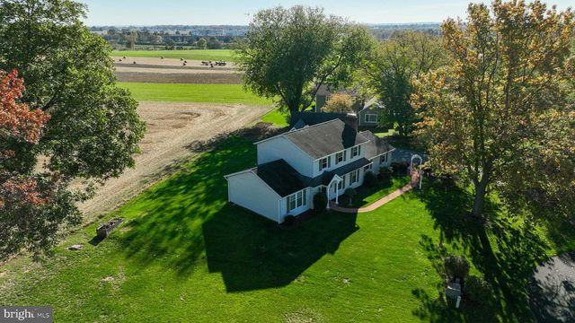 2 MILL RIDGE CT, Lancaster, PA 17601