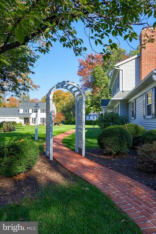 2 MILL RIDGE CT, Lancaster, PA 17601