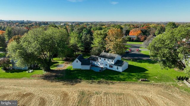 2 MILL RIDGE CT, Lancaster, PA 17601