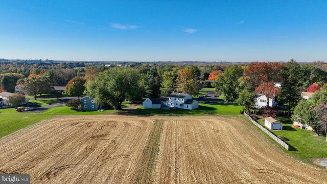 2 MILL RIDGE CT, Lancaster, PA 17601