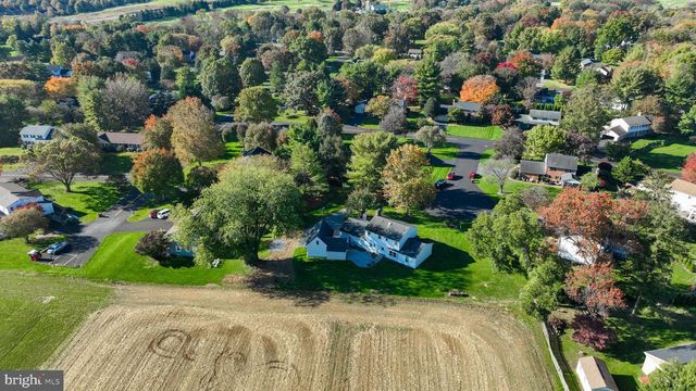 2 MILL RIDGE CT, Lancaster, PA 17601