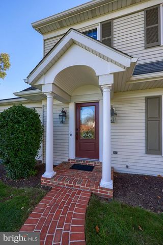 2 MILL RIDGE CT, Lancaster, PA 17601