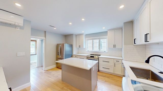 147 Langdon Ave 149, Watertown, MA 02472