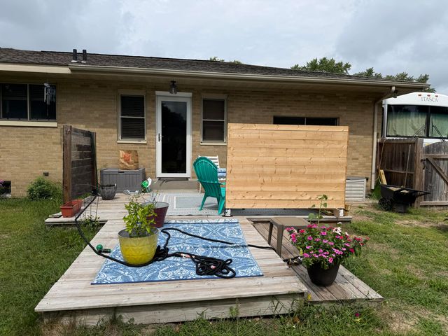 925 Wendover Boulevard, Norton Shores City, MI 49441
