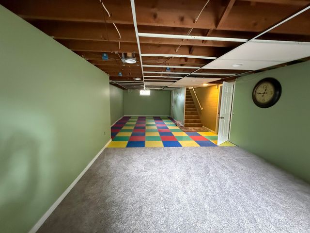 925 Wendover Boulevard, Norton Shores City, MI 49441