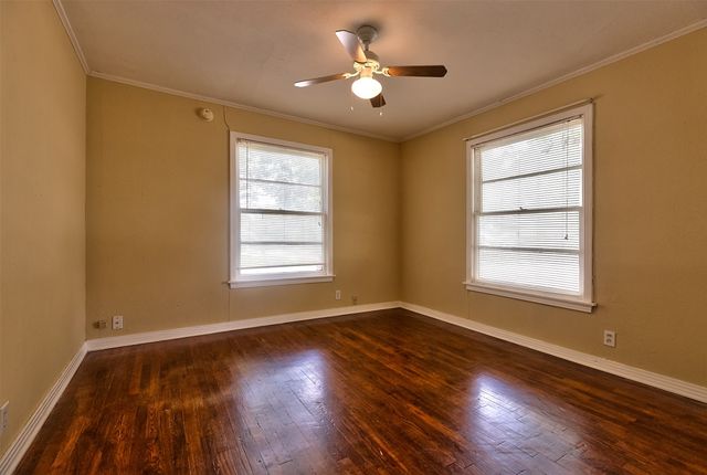 3800 El Campo Avenue, Fort Worth, TX 76107