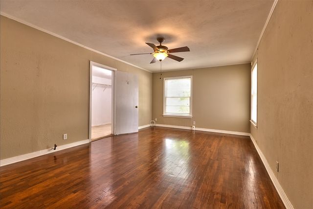 3800 El Campo Avenue, Fort Worth, TX 76107