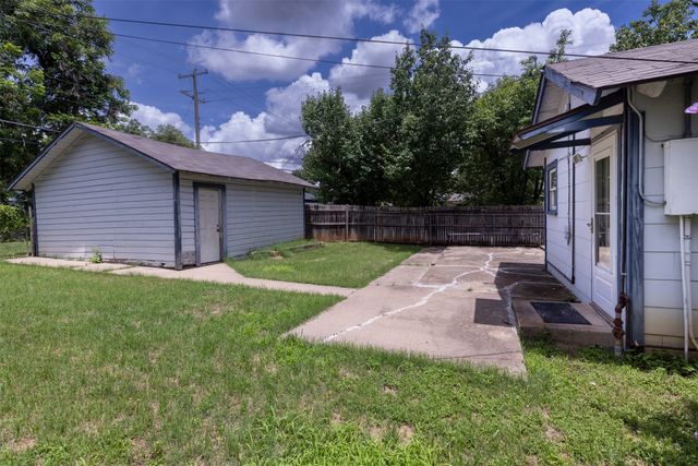 3800 El Campo Avenue, Fort Worth, TX 76107
