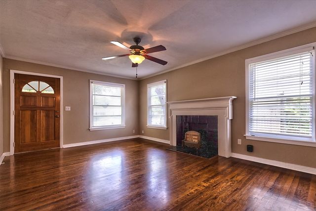 3800 El Campo Avenue, Fort Worth, TX 76107