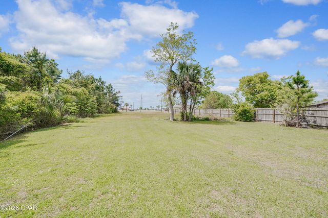 404 Missouri Avenue, Lynn Haven, FL 32444